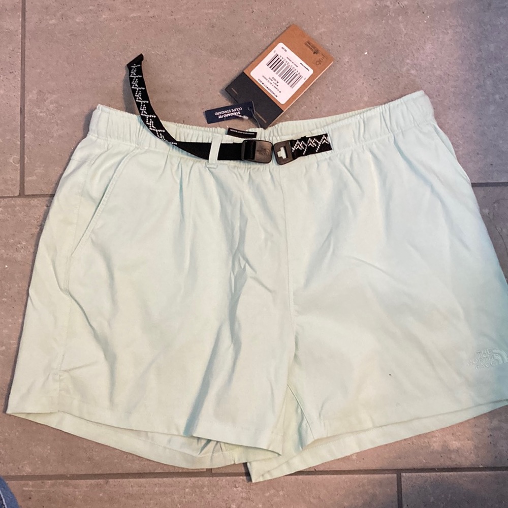 Belted misty jade shorts